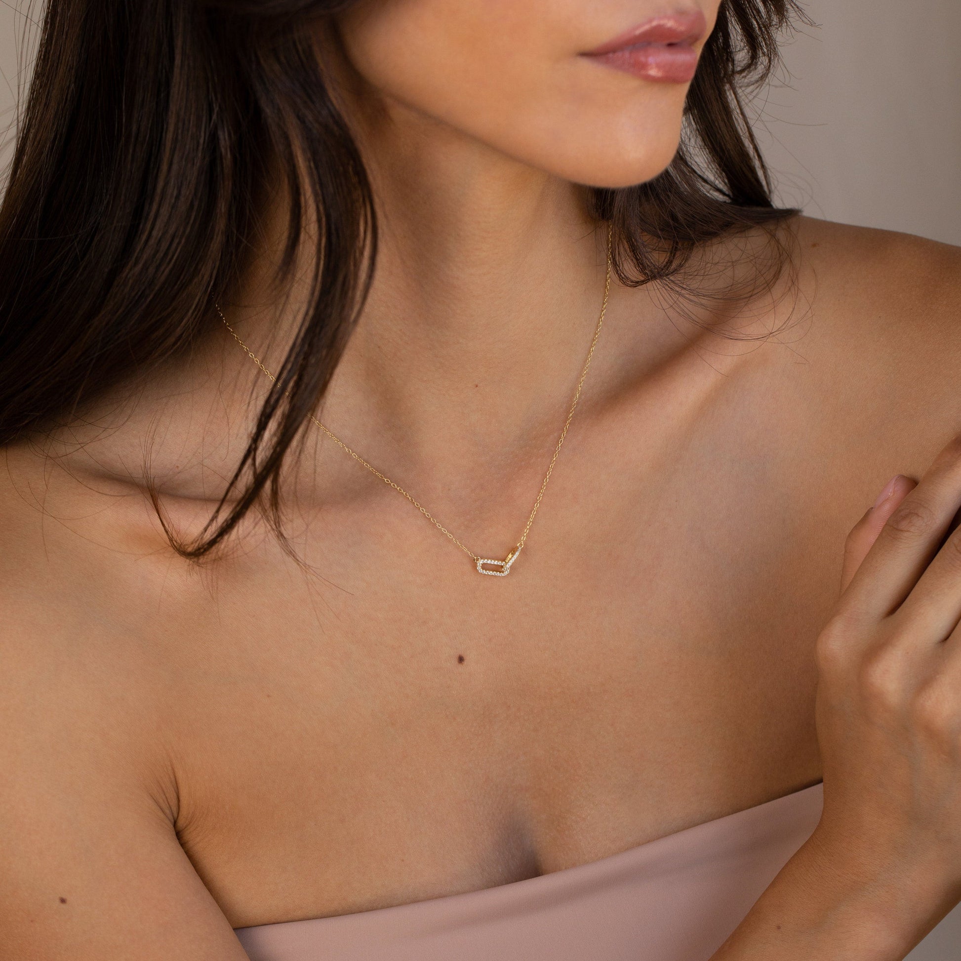 0.20 TCW Round Moissanite Linked Pendant Necklace - farrellouise