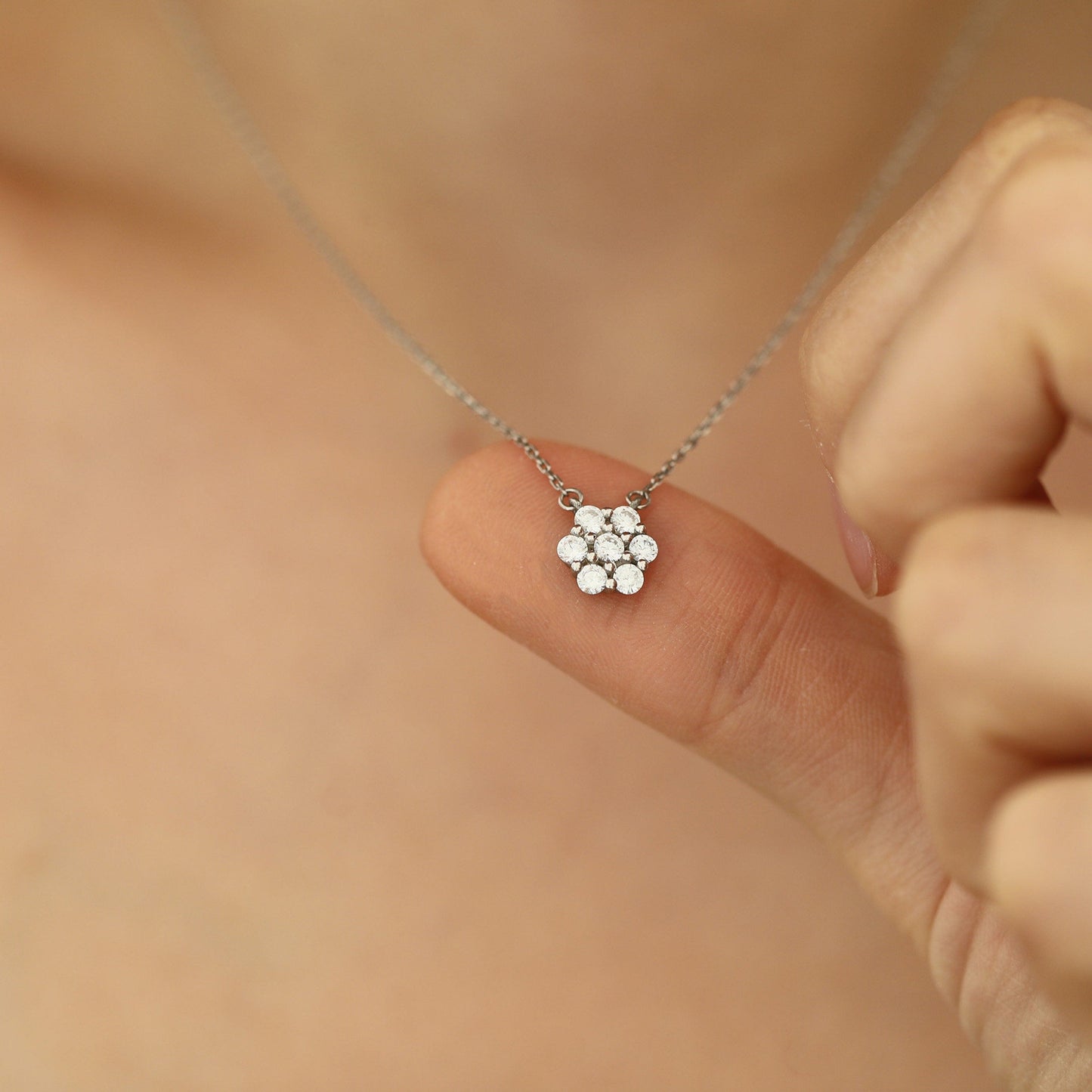 0.21 TCW Round Moissanite Flower Pendant Necklace - farrellouise