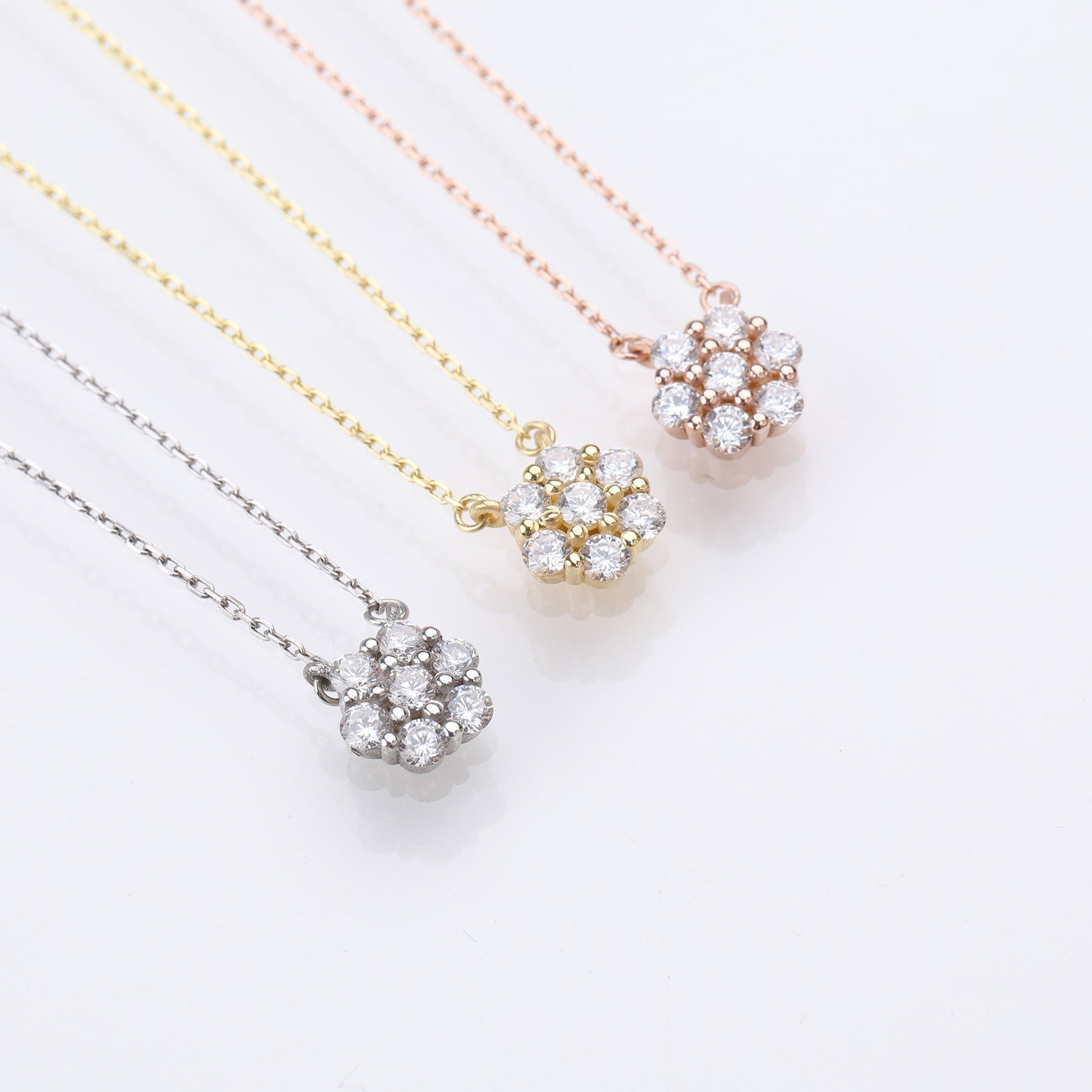 0.21 TCW Round Moissanite Flower Pendant Necklace - farrellouise