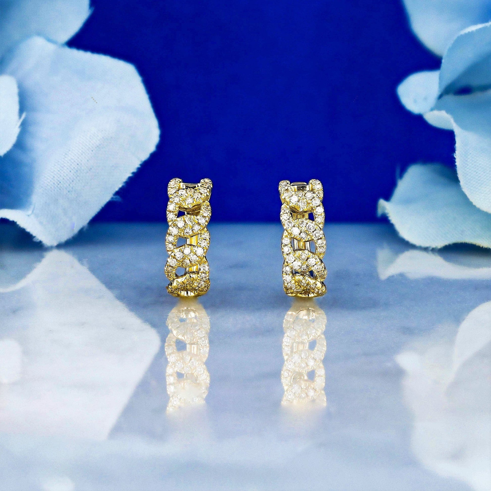 0.24 TCW Round Moissanite Diamond Link Hoop Earrings - farrellouise