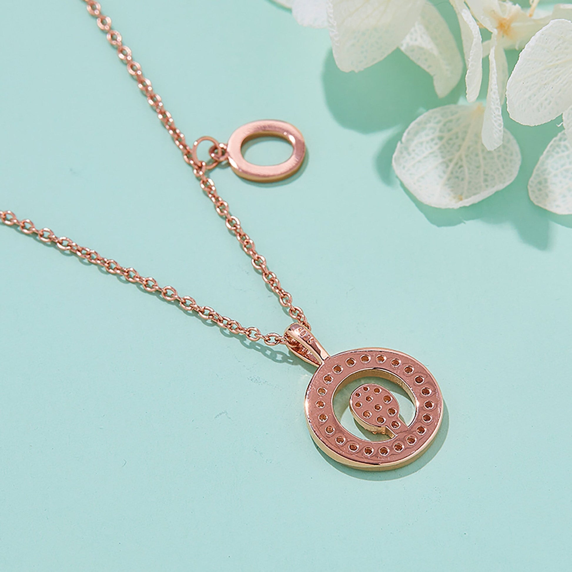 Customized "O" Letter Moissanite Diamond Necklace - farrellouise