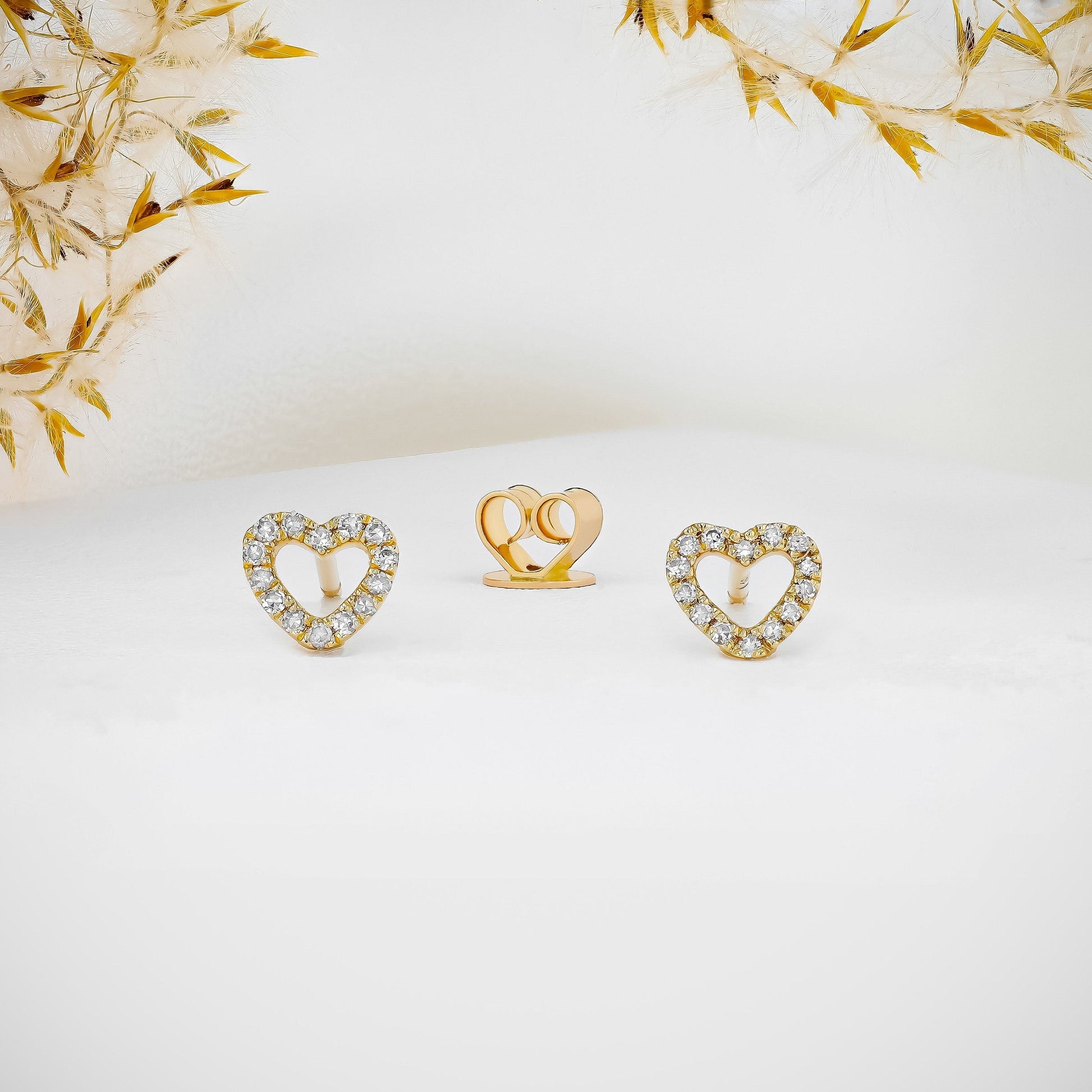 0.80 TCW Round Moissanite Diamond Stud Earrings - farrellouise