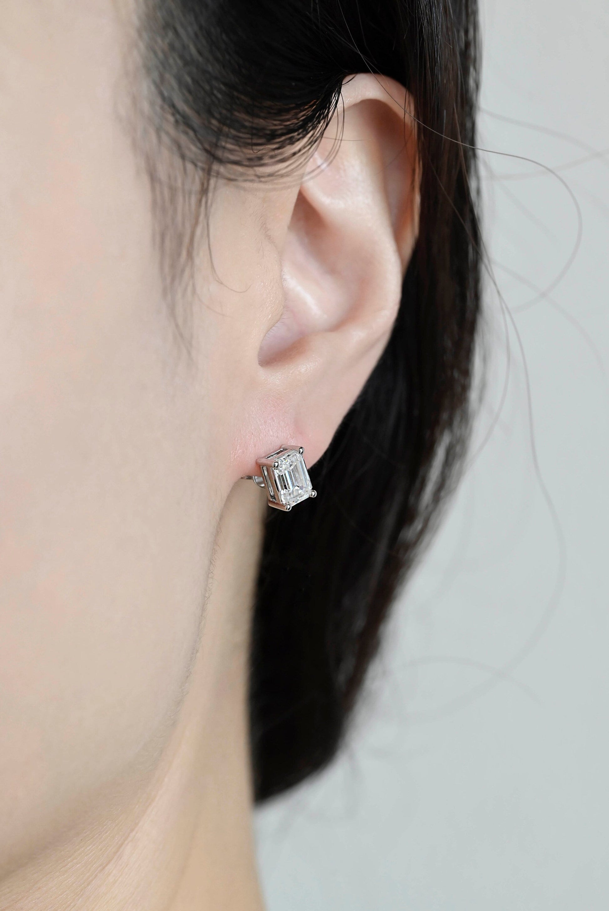 2.0 TCW Emerald Moissanite Diamond Solitaire Stud Earrings - farrellouise