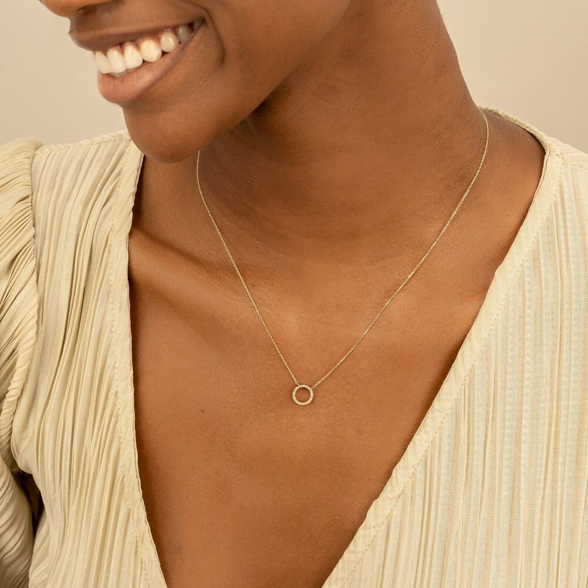 ingrid_open_circle_halo_lab_grown_diamond_necklace_6