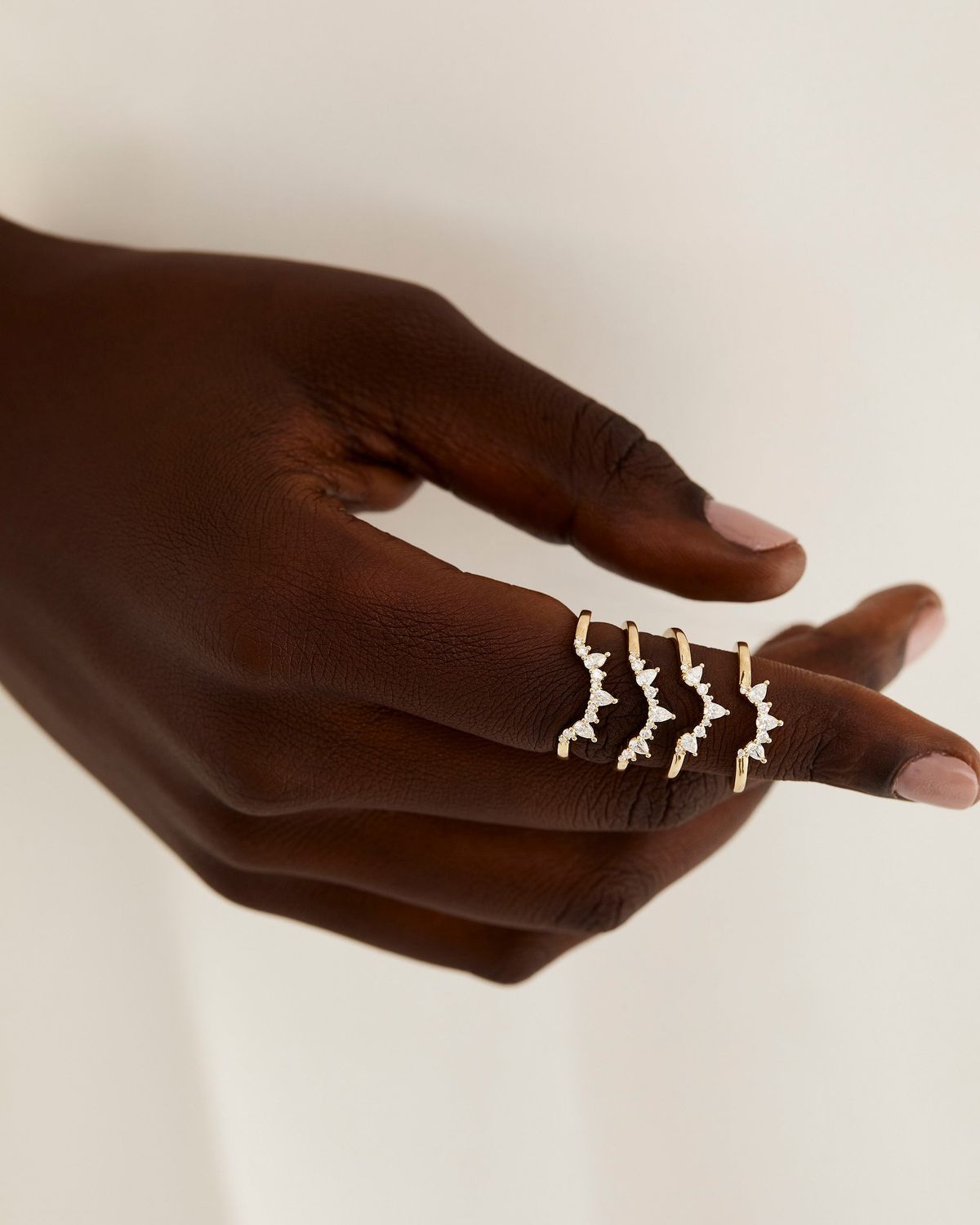 jill_pear_and_round_lab_diamond_crown_wedding_band_4