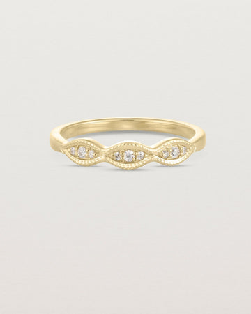 judi_round_lab_diamond_vintage_style_wedding_band_1
