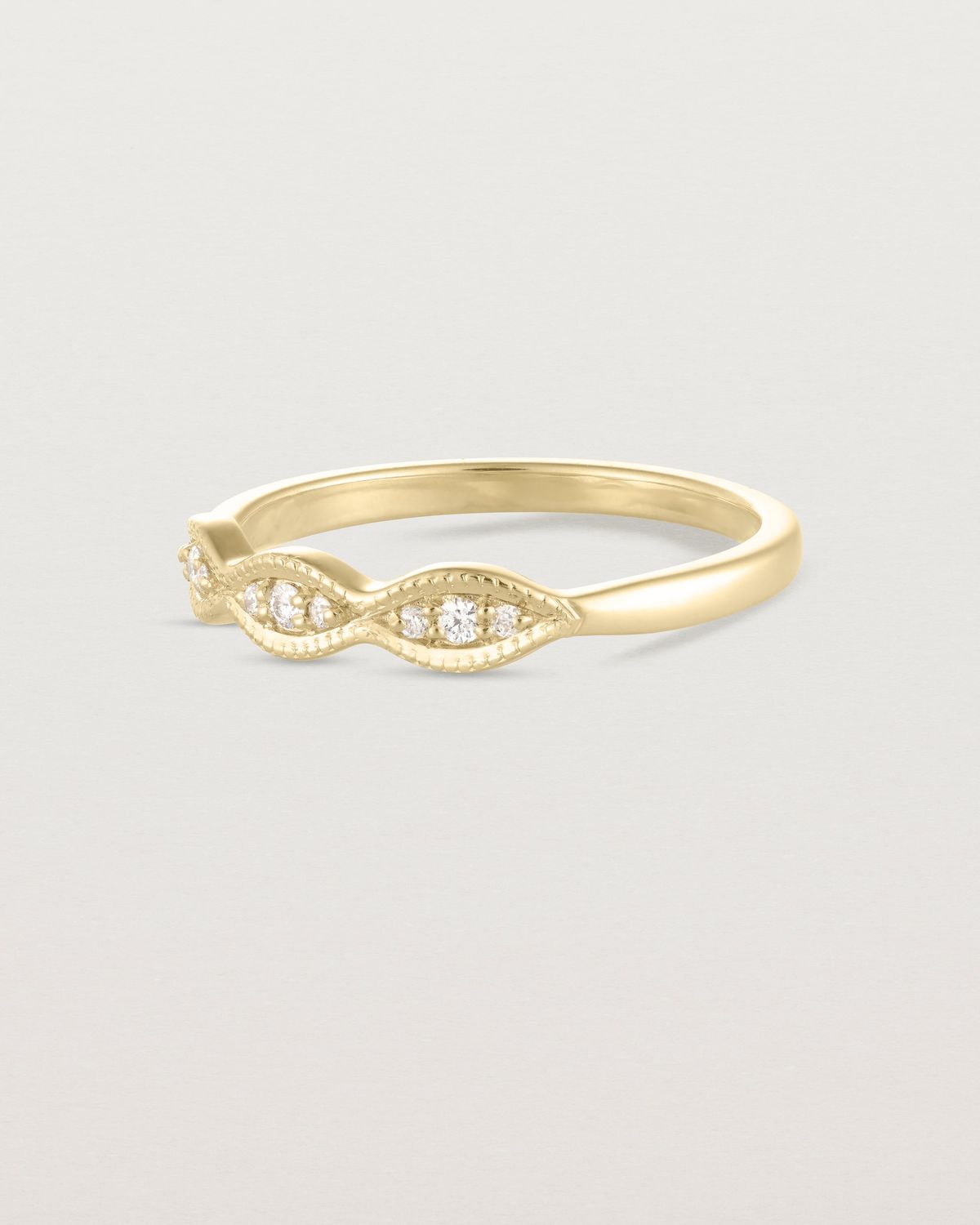 judi_round_lab_diamond_vintage_style_wedding_band_3
