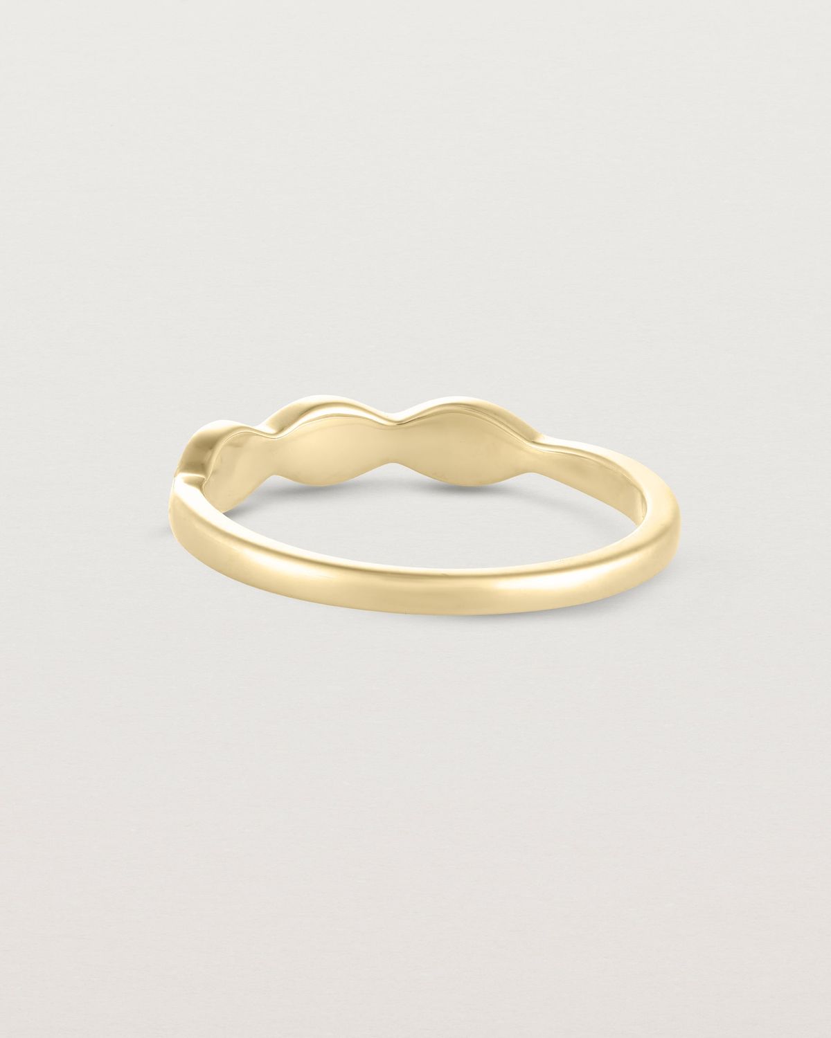judi_round_lab_diamond_vintage_style_wedding_band_6