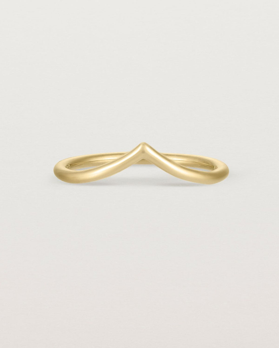 lizzie_plain_solid_gold_wedding_band_1