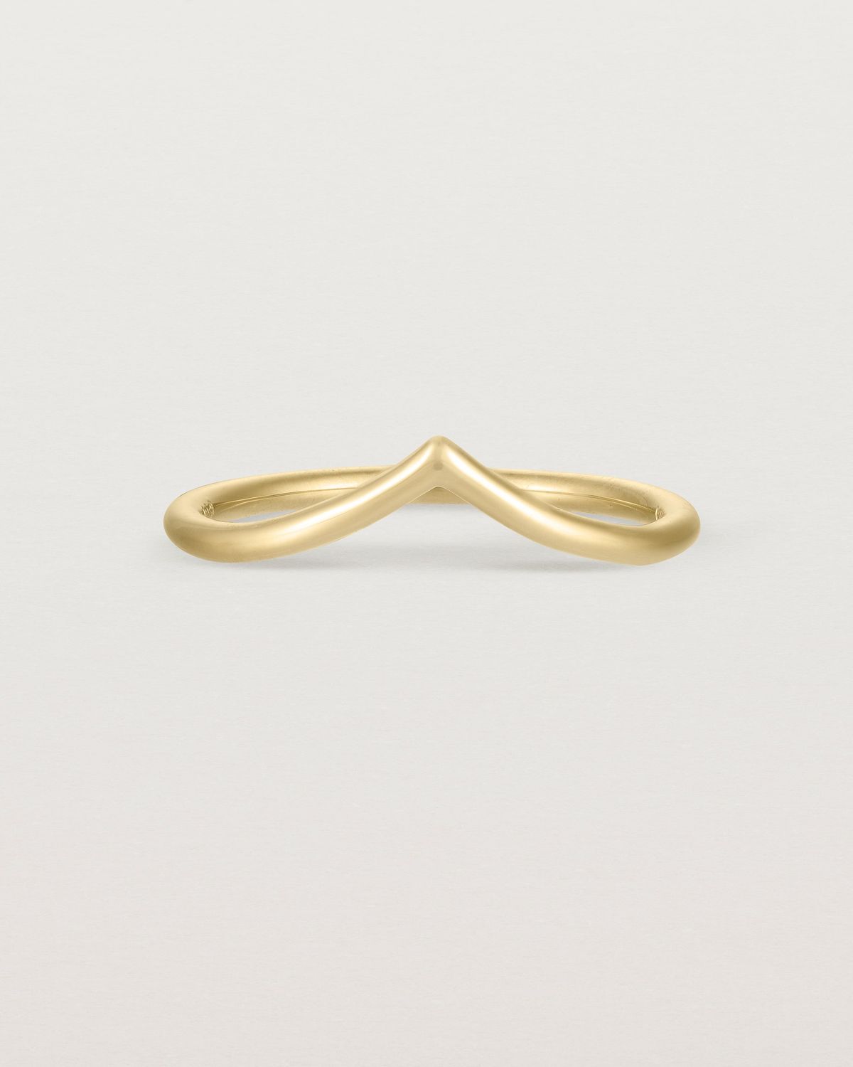 lizzie_plain_solid_gold_wedding_band_1