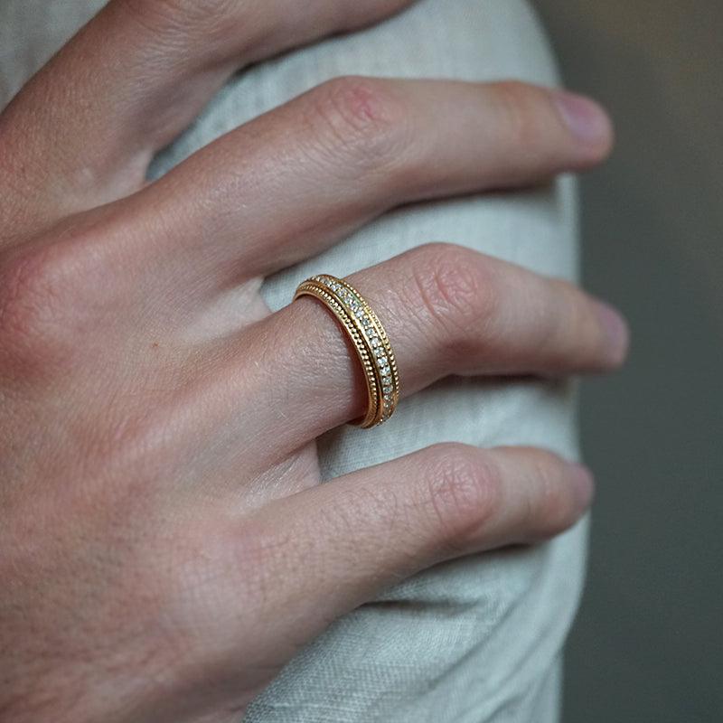 Round Stones Milgrain Men's Wedding Band - farrellouise