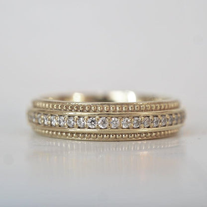 Round Stones Milgrain Men's Wedding Band - farrellouise