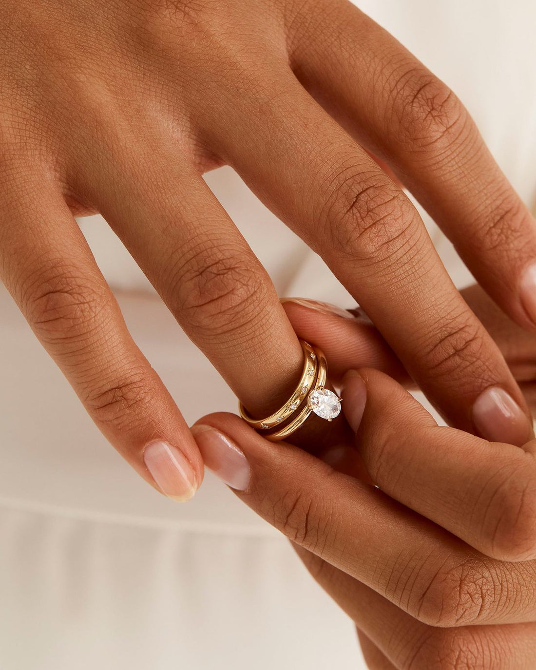 sophia_round_lab_daimond_bead_and_star_set_wedding_band_1