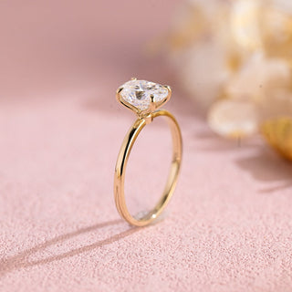 2.0 CT Oval Moissanite Solitaire Engagement Ring