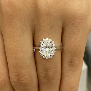 1.0 CT Oval Moissanite Halo Engagement Ring