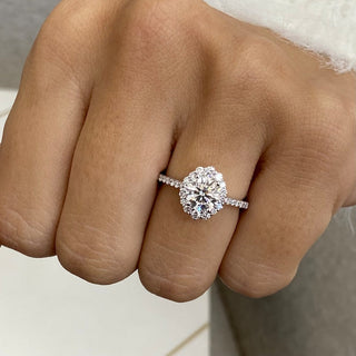 1.0 CT Round Moissanite Halo Engagement Ring With Pave Setting